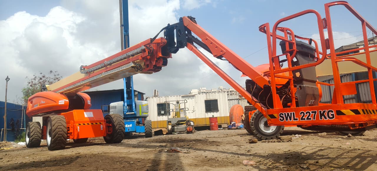 Telescopic Boom Lift - View 2